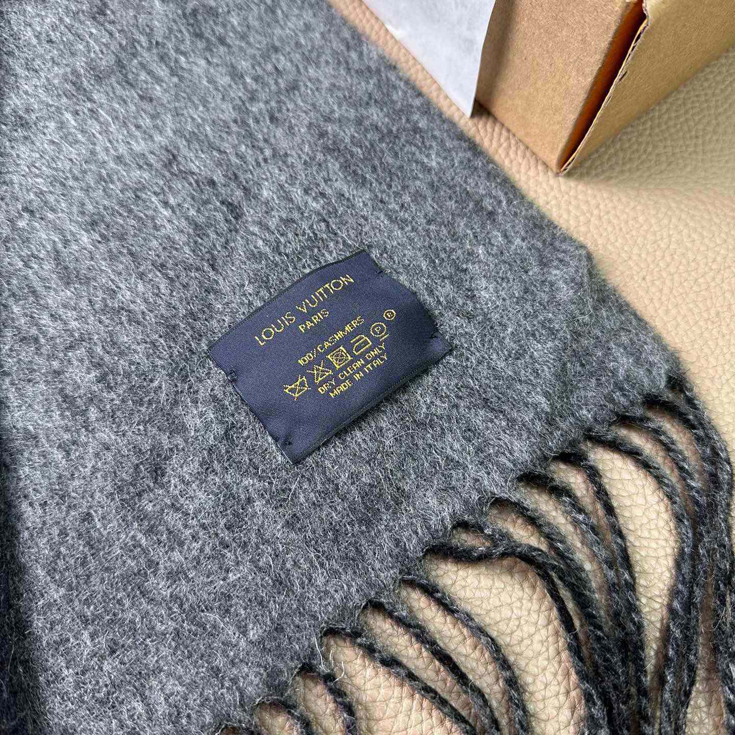 Louis Vitton LV Dual Scarf - DesignerGu