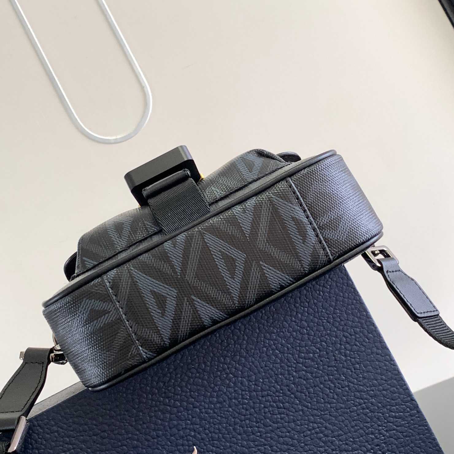 Dior Mini Dior Hit The Road Bag - 