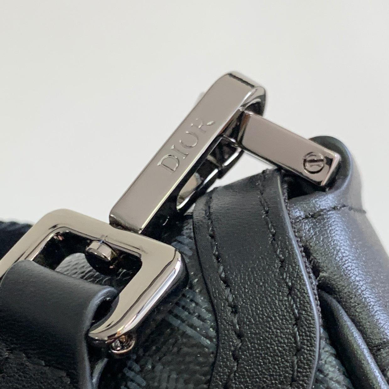 Dior Mini Dior Hit The Road Bag - 
