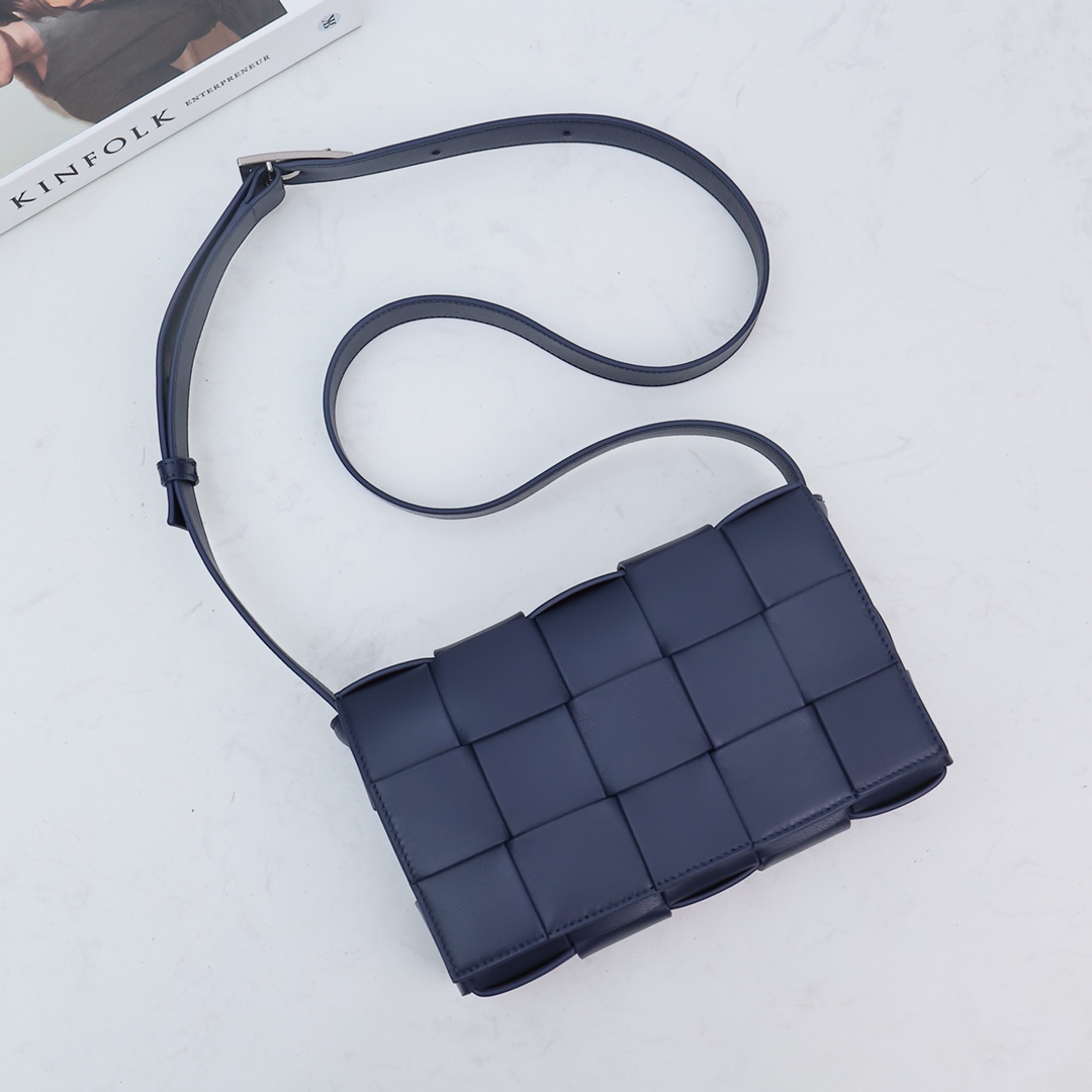 Bottega Veneta Cassette - 