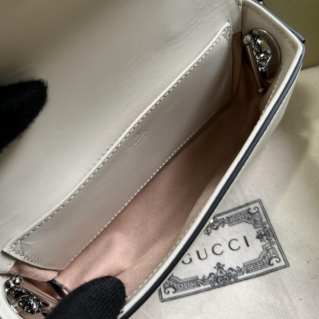 Gucci Petite GG Super Mini Bag (10x 18.5x 4cm) - 