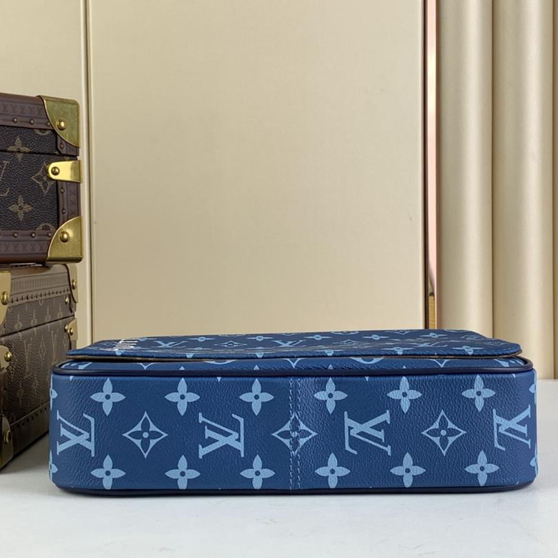 Louis Vuitton District PM  M23785 - 