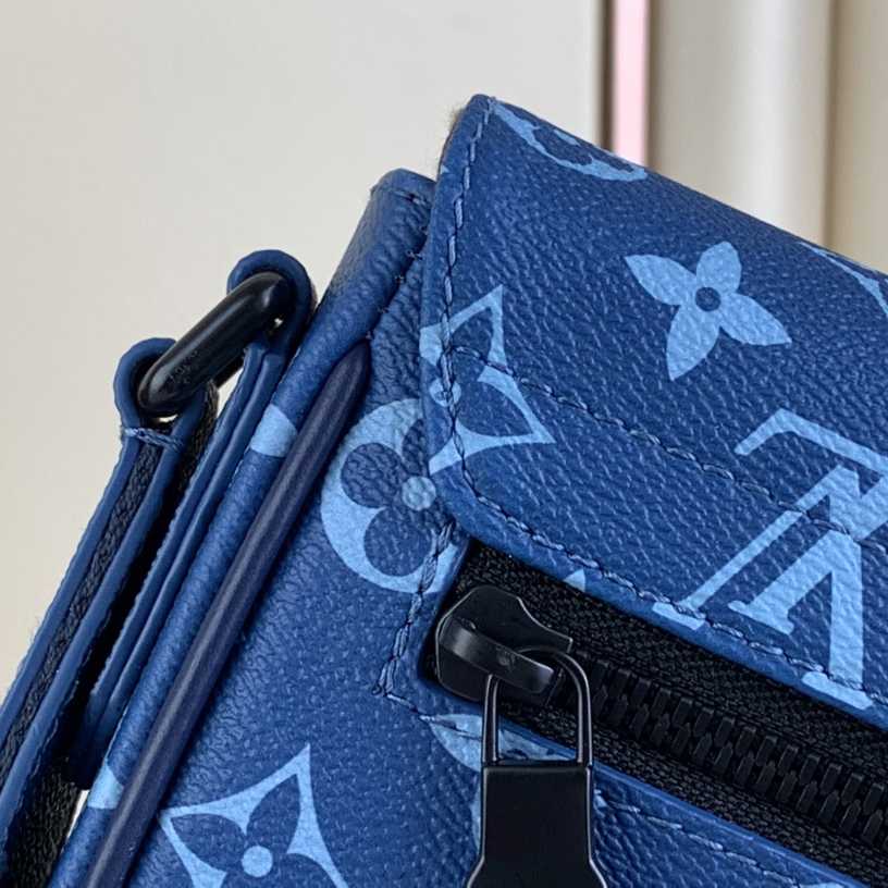 Louis Vuitton District PM  M23785 - 