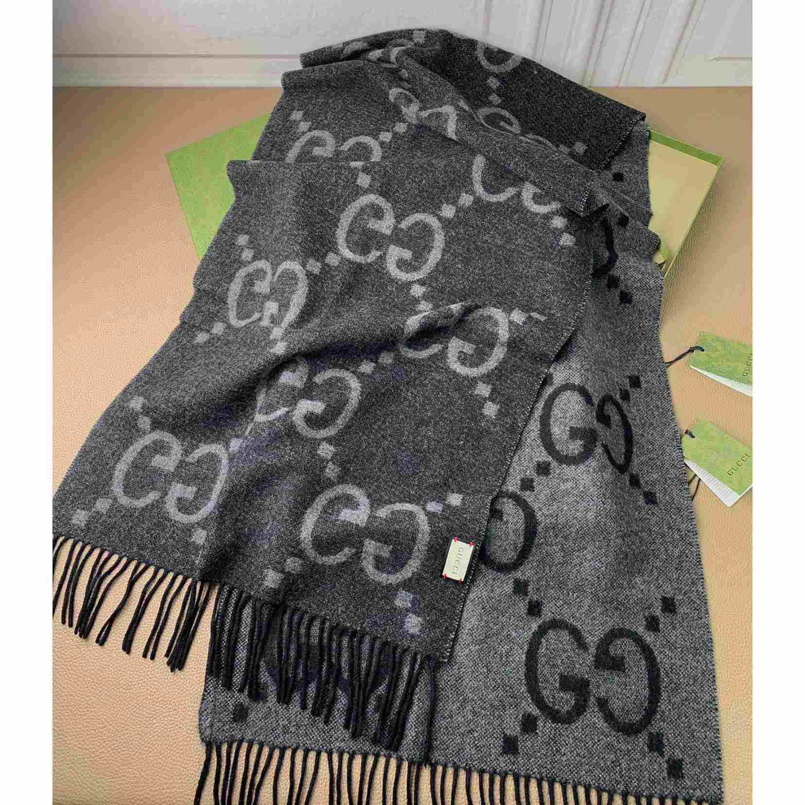 Gucci GG Wool Jacquard Scarf - 