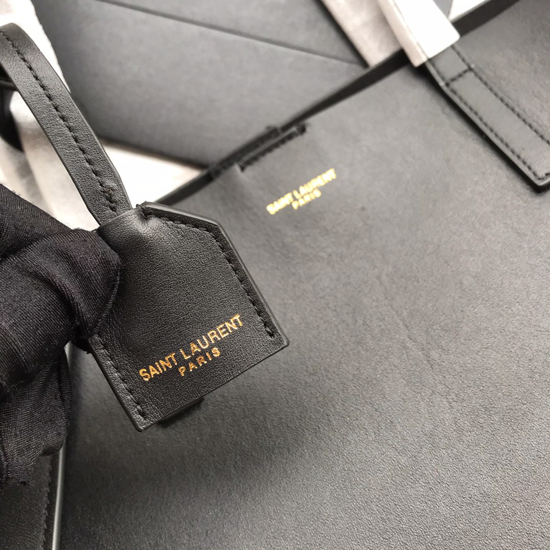 Saint Laurent Shopping Bag In Supple Leather (38x28x13cm) - 
