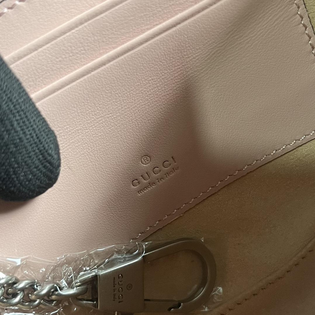 Gucci GG Marmont Matelasse Chain Mini Bag (20x 14.5x 4cm) - 