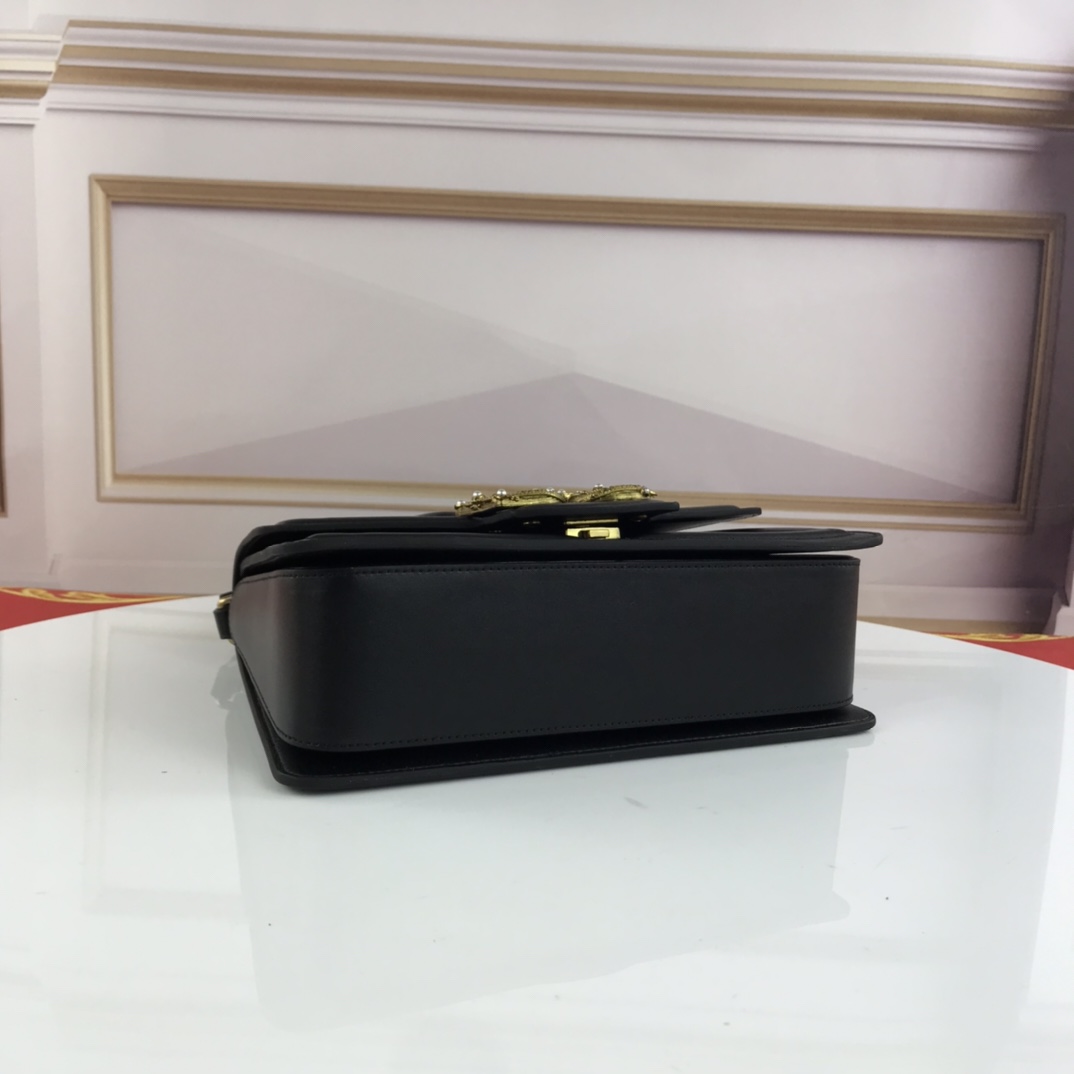 Dolce & Gabbana Small Dg Amore Bag  (27*18*8cm) - DesignerGu
