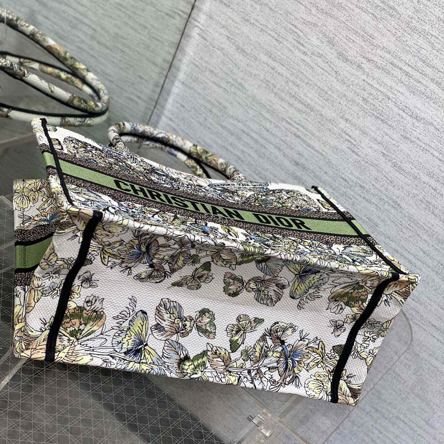 Dior Medium Dior Book Tote - 