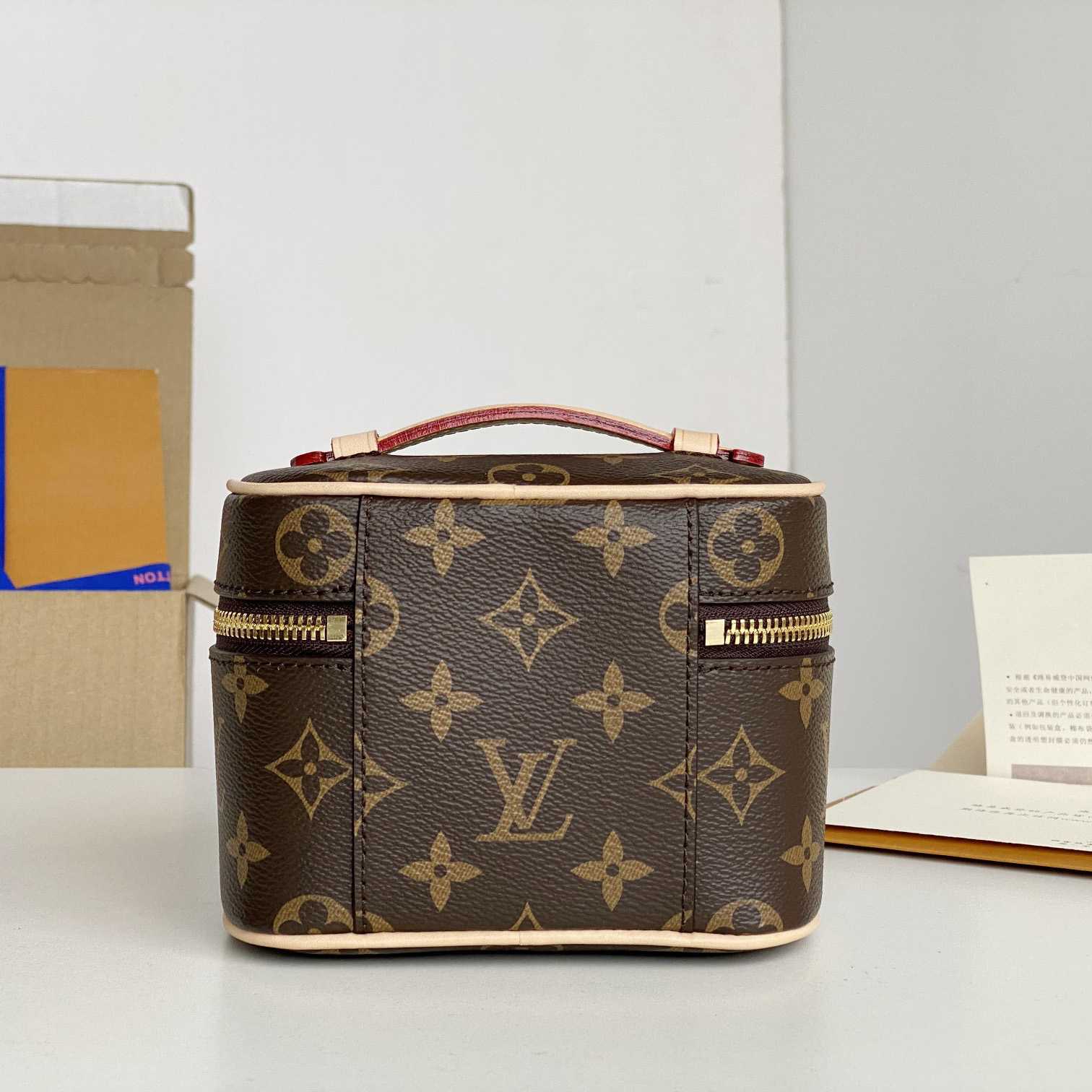 Louis Vuitton Nice Nano Toiletry Pouch  (14 x 10.2 x 8.5cm)  M44936 - 