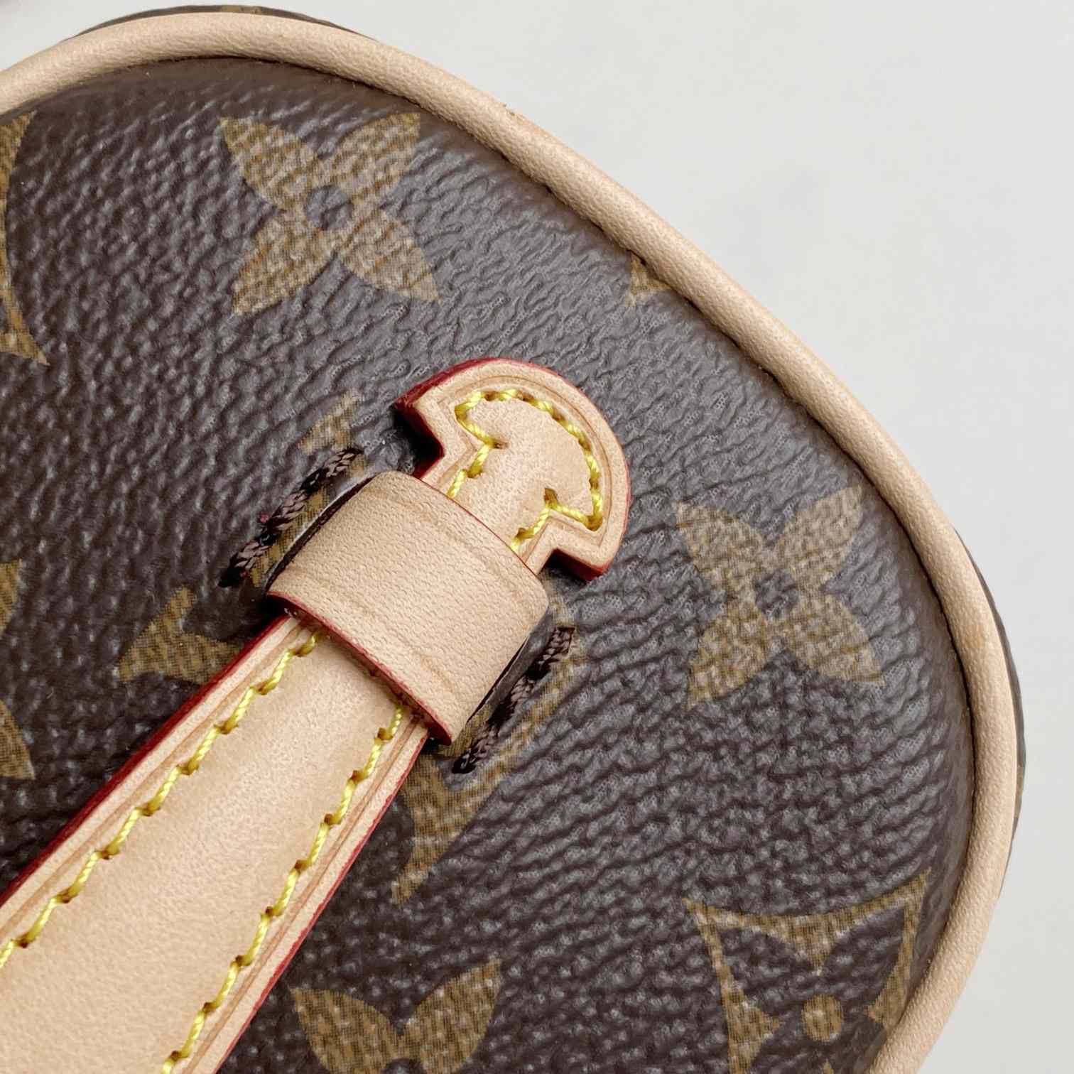 Louis Vuitton Nice Nano Toiletry Pouch  (14 x 10.2 x 8.5cm)  M44936 - 