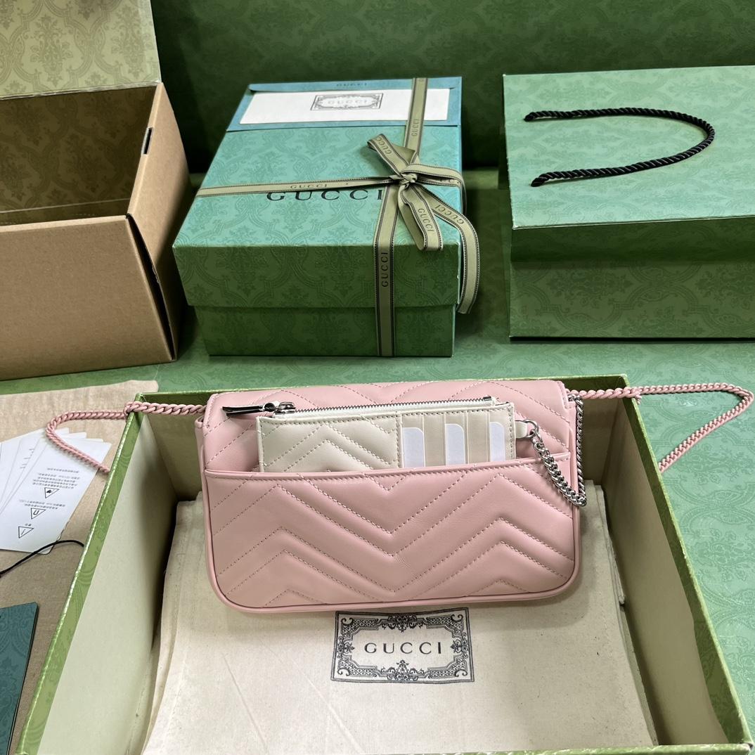 Gucci GG Marmont Mini Bag (21x 12x 5cm) - 