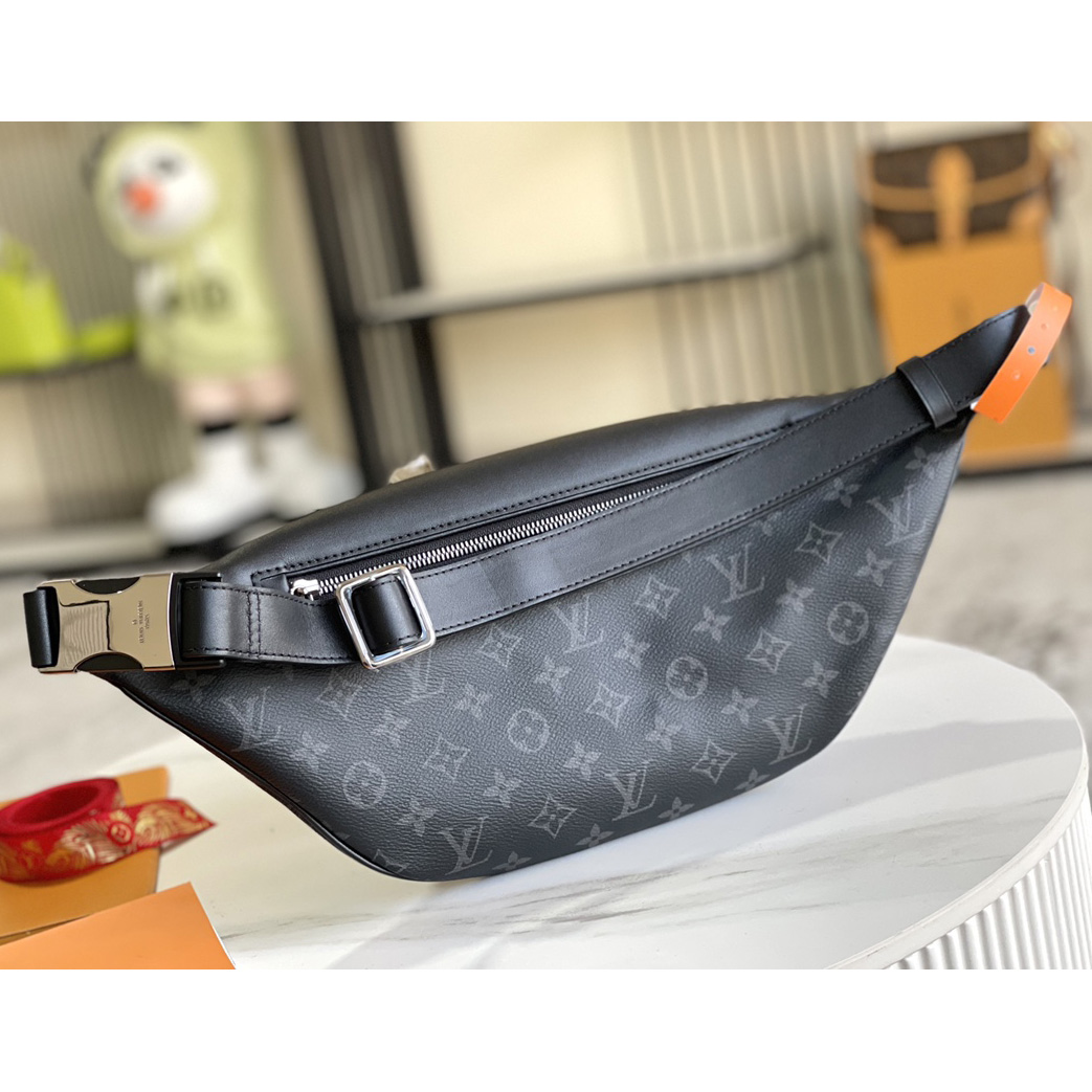 Louis Vuitton Discovery Bumbag Monogram Eclipse Black (37*30*6cm) - 