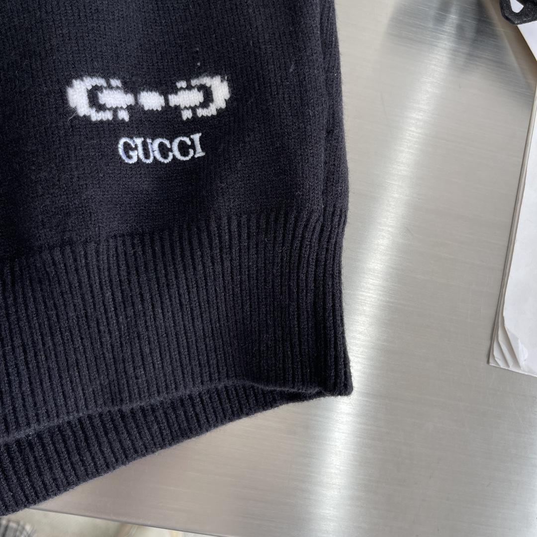 Gucci Extra fFne Wool Cardigan - 