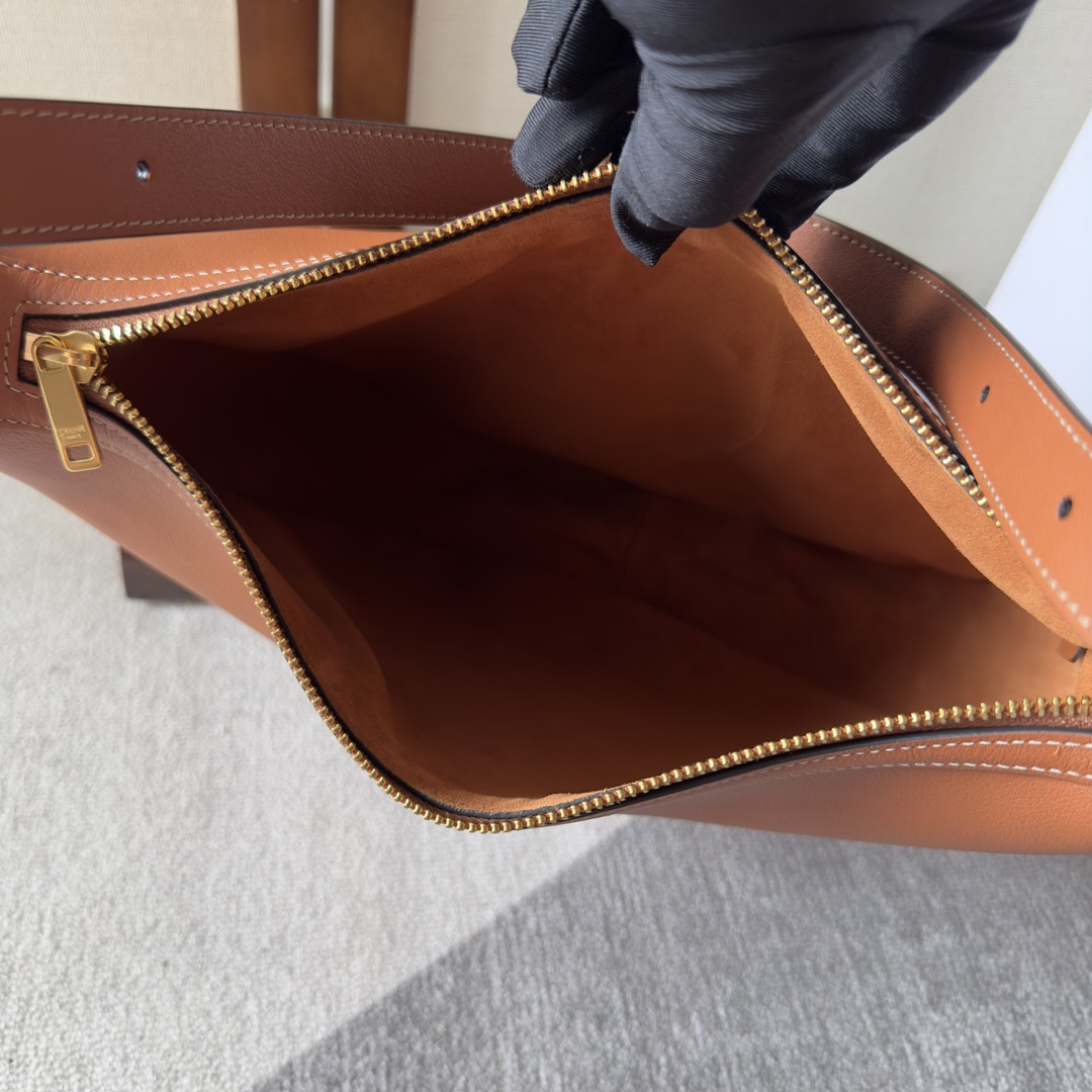 Celine Heloise Bag In Supple Calfskin - 