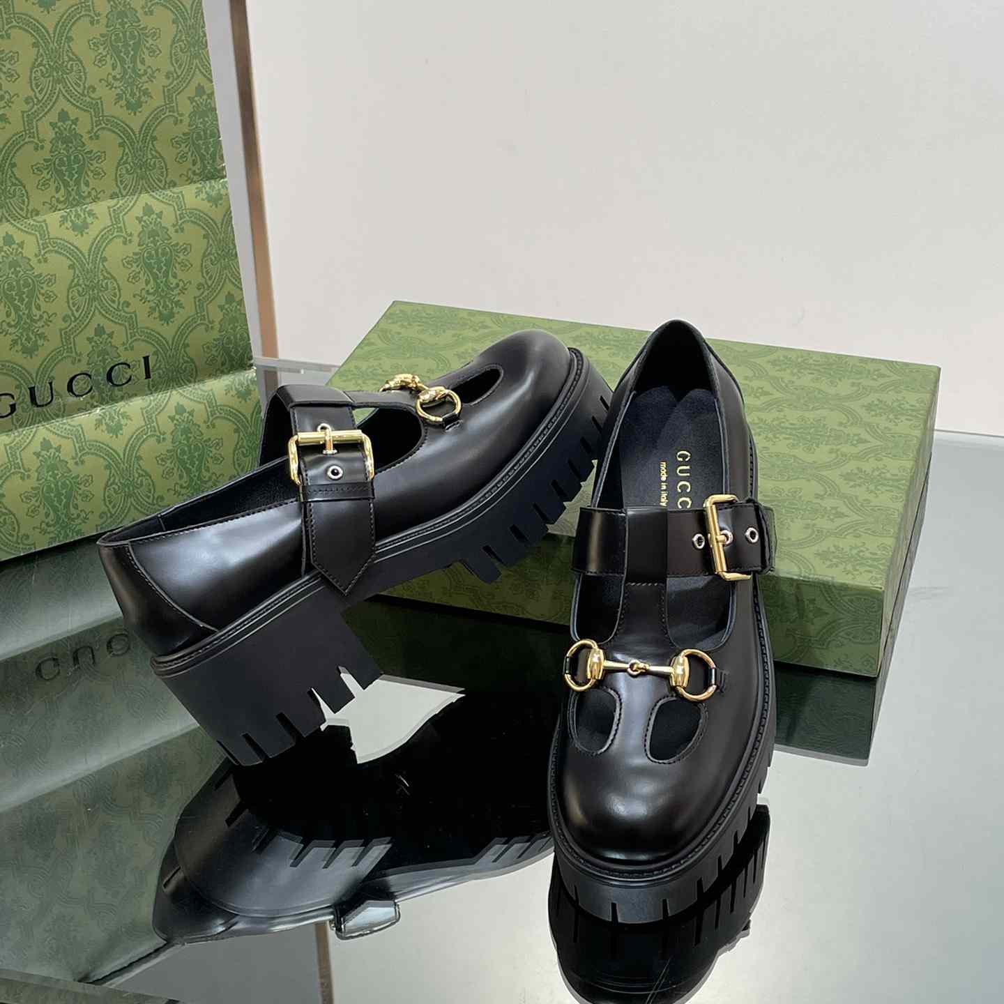 Gucci Women's Loafer With Horsebit - 