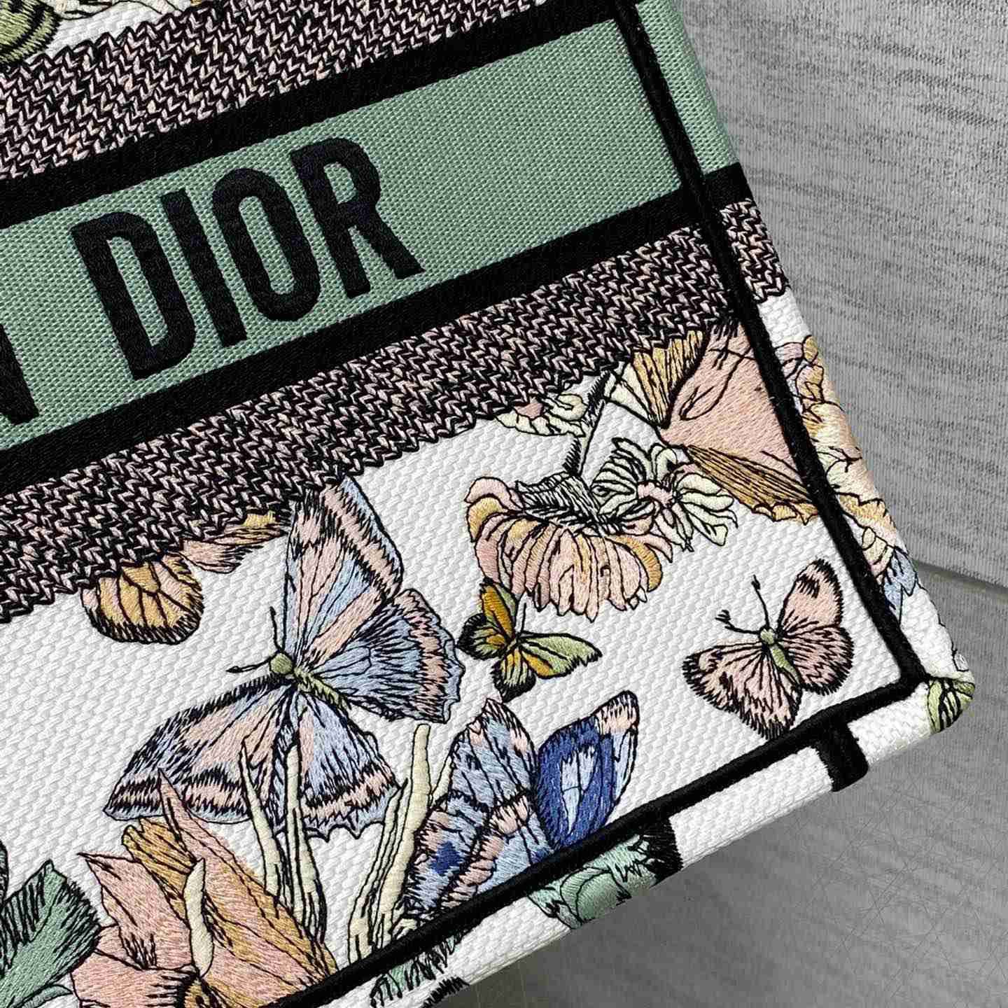 Dior Medium Dior Book Tote - 