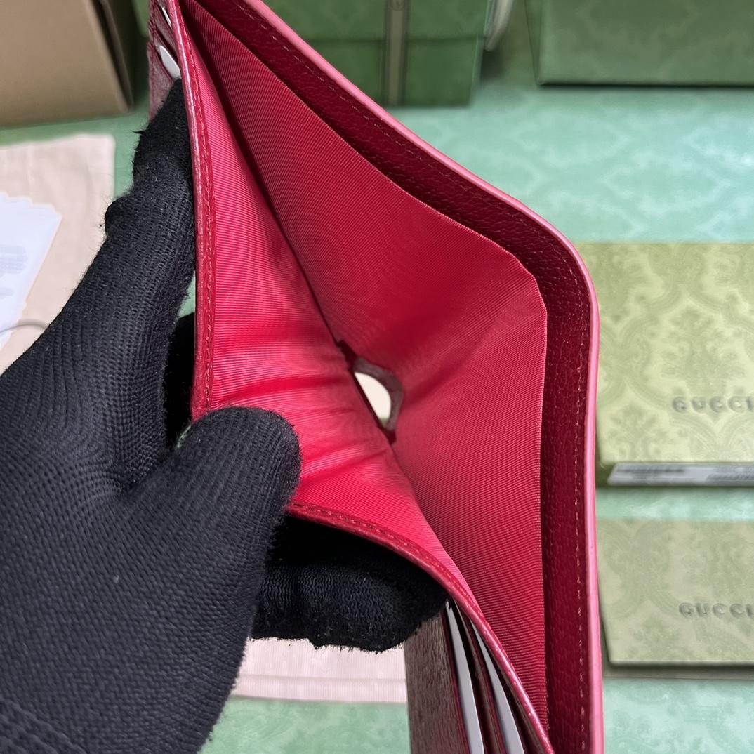 Gucci Wallet With GG Detail - 