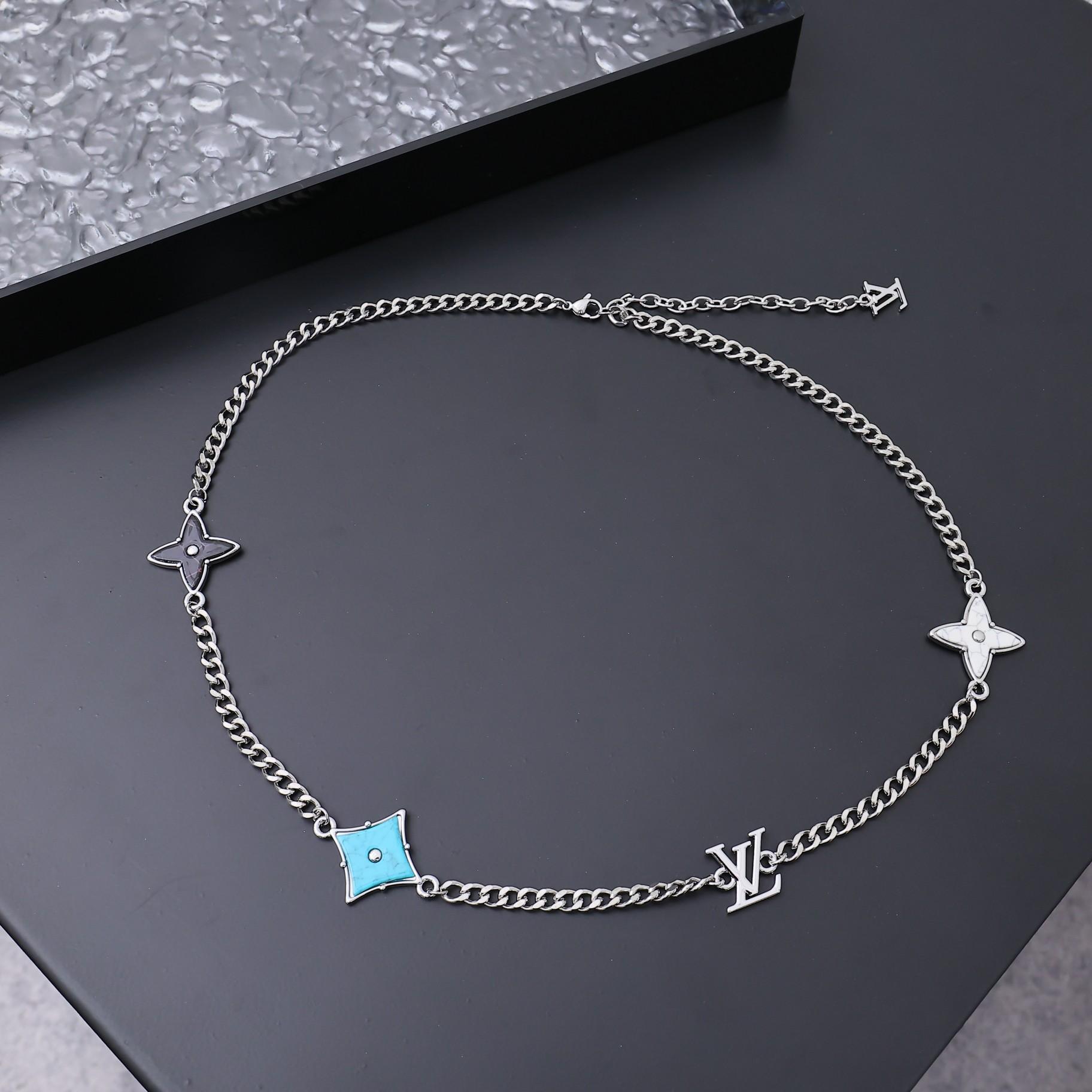 Louis Vuitton Monogram Sunrise Necklace - 