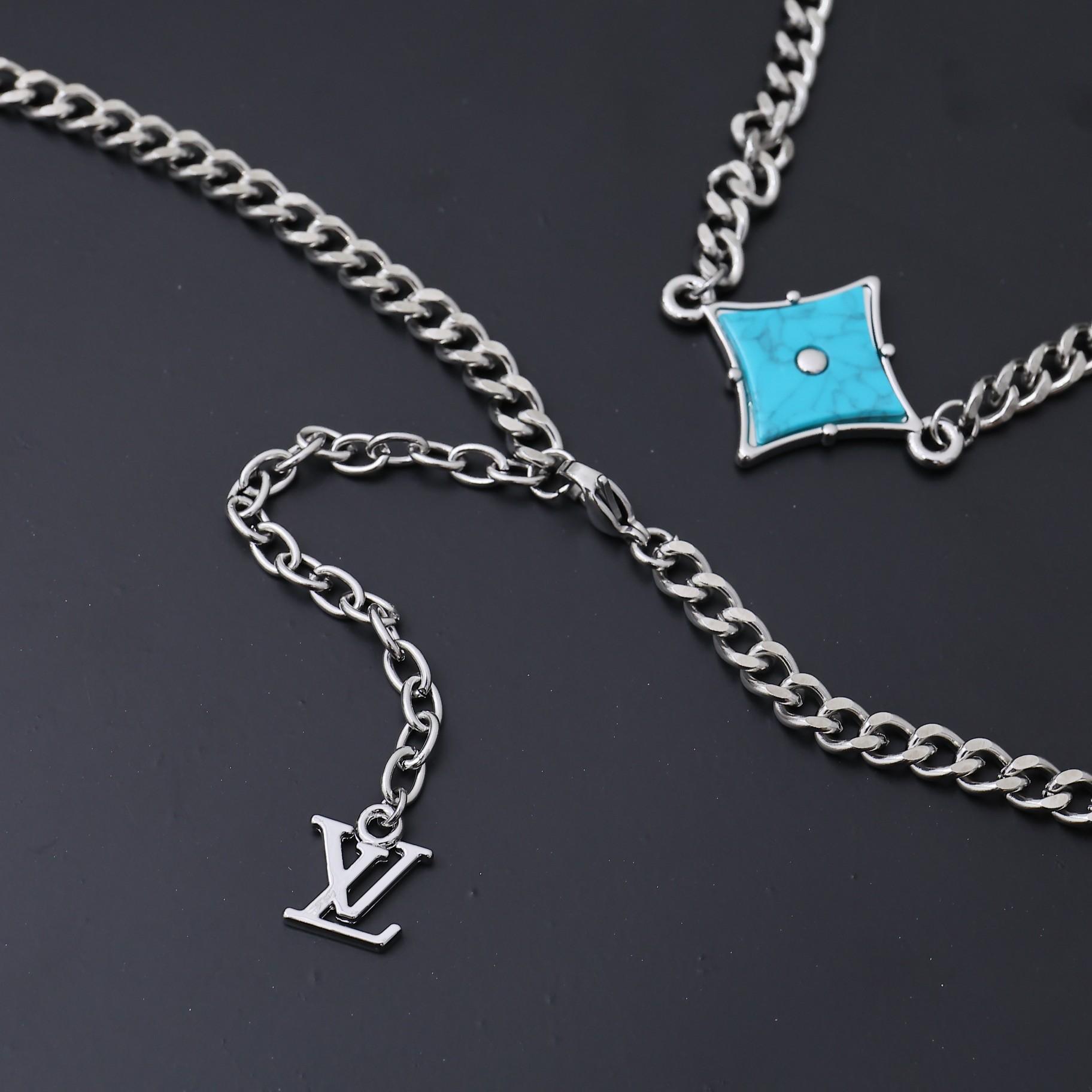 Louis Vuitton Monogram Sunrise Necklace - 