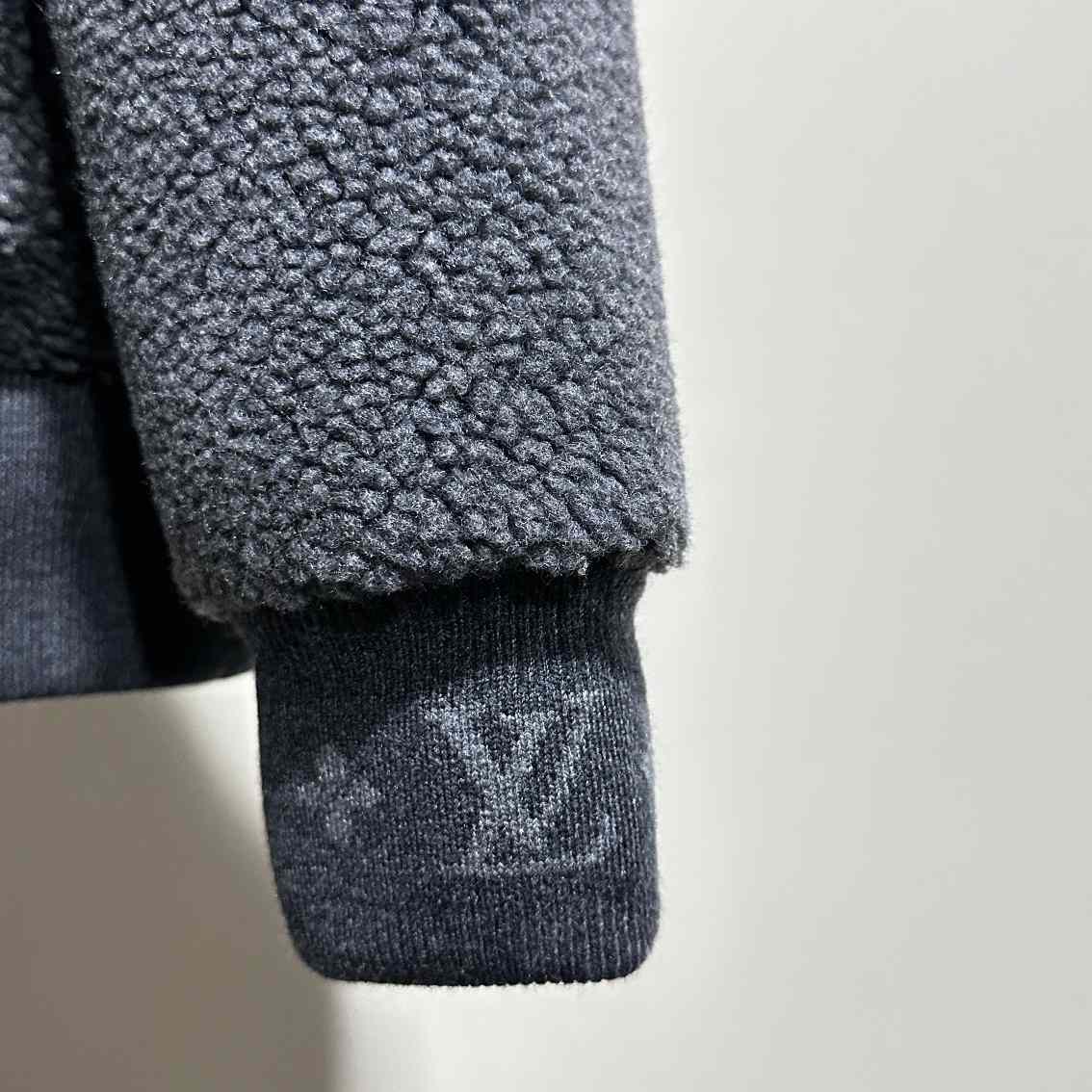 Louis Vuitton Fleece Blouson - 
