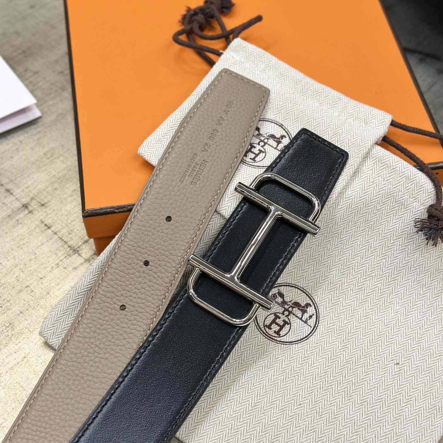 Hermes Royal Belt Buckle & Reversible Leather Strap 38 mm - 
