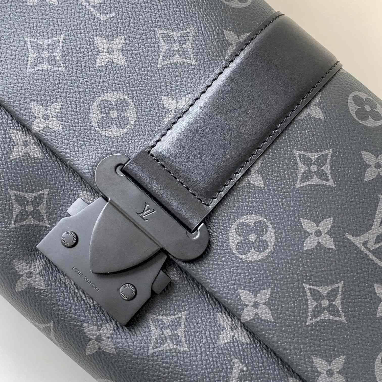 Louis Vuitton S-Cape Messenger   M46794 - 