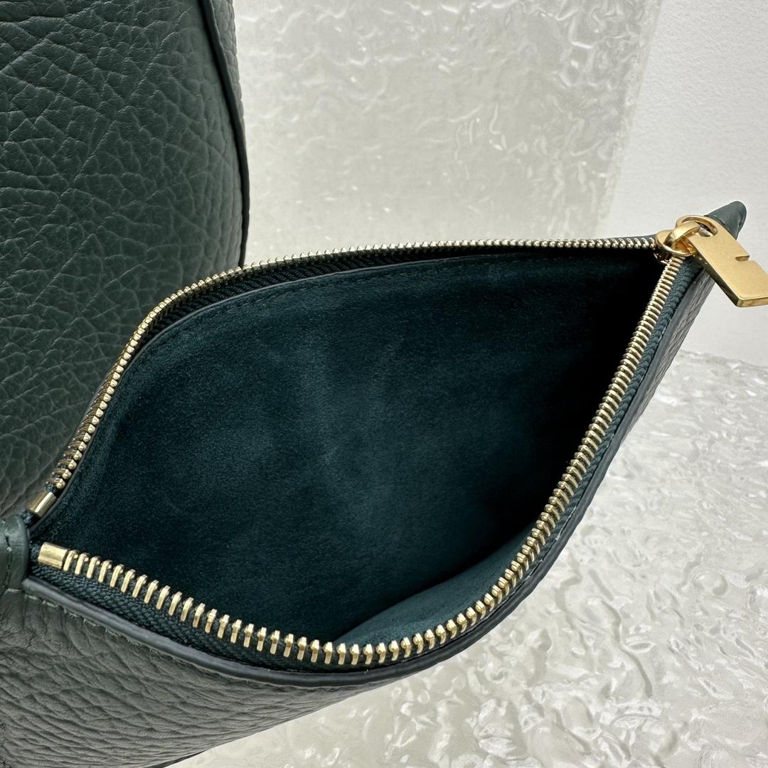 Burberry Medium Chess Shoulder Bag - 