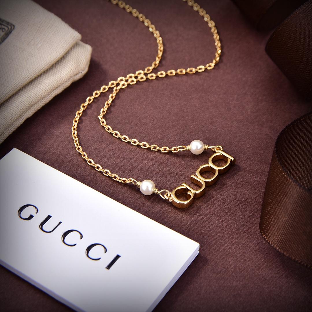 Gucci Letter Single Necklace - 