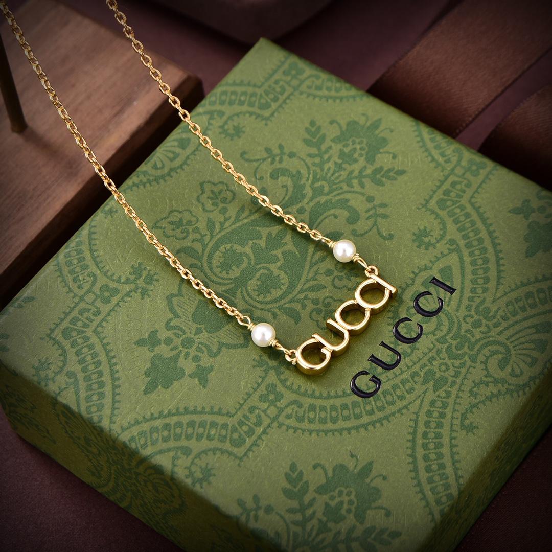 Gucci Letter Single Necklace - 