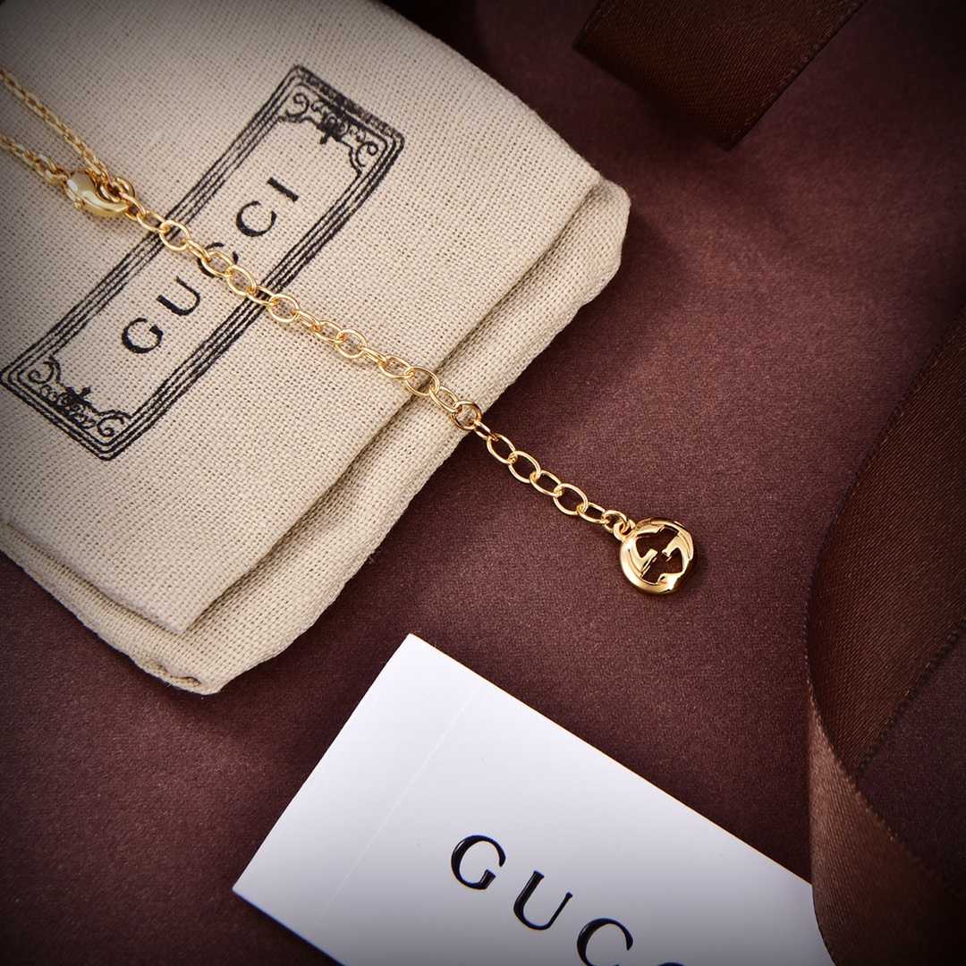 Gucci Letter Single Necklace - 