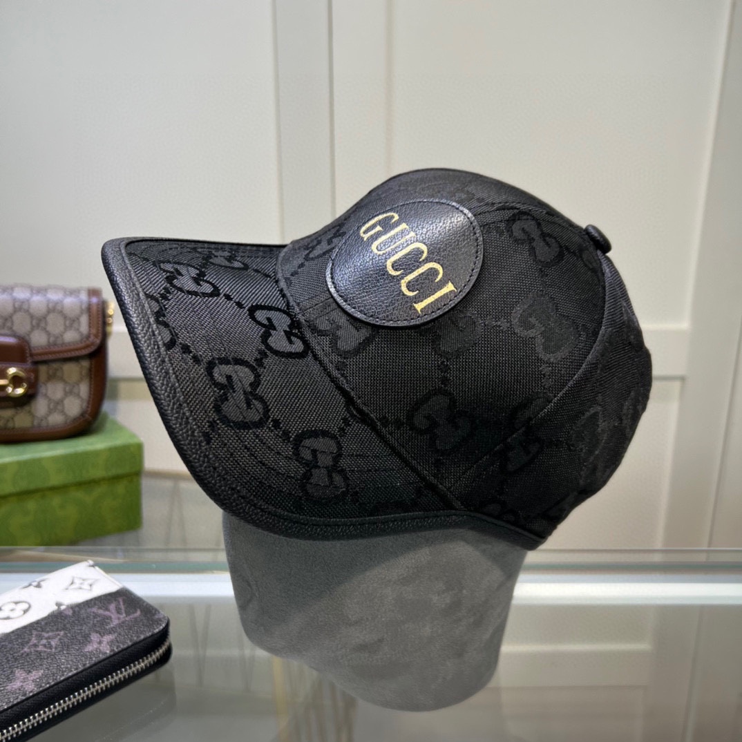 Gucci GG Baseball Cap - 
