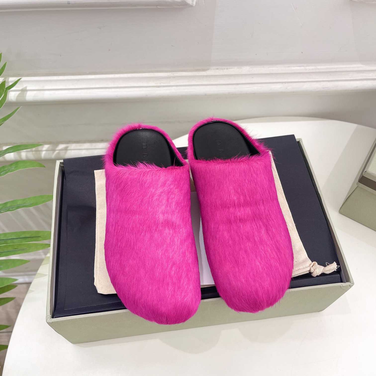 Marni Fussbett Slip-On Flat Mules - 
