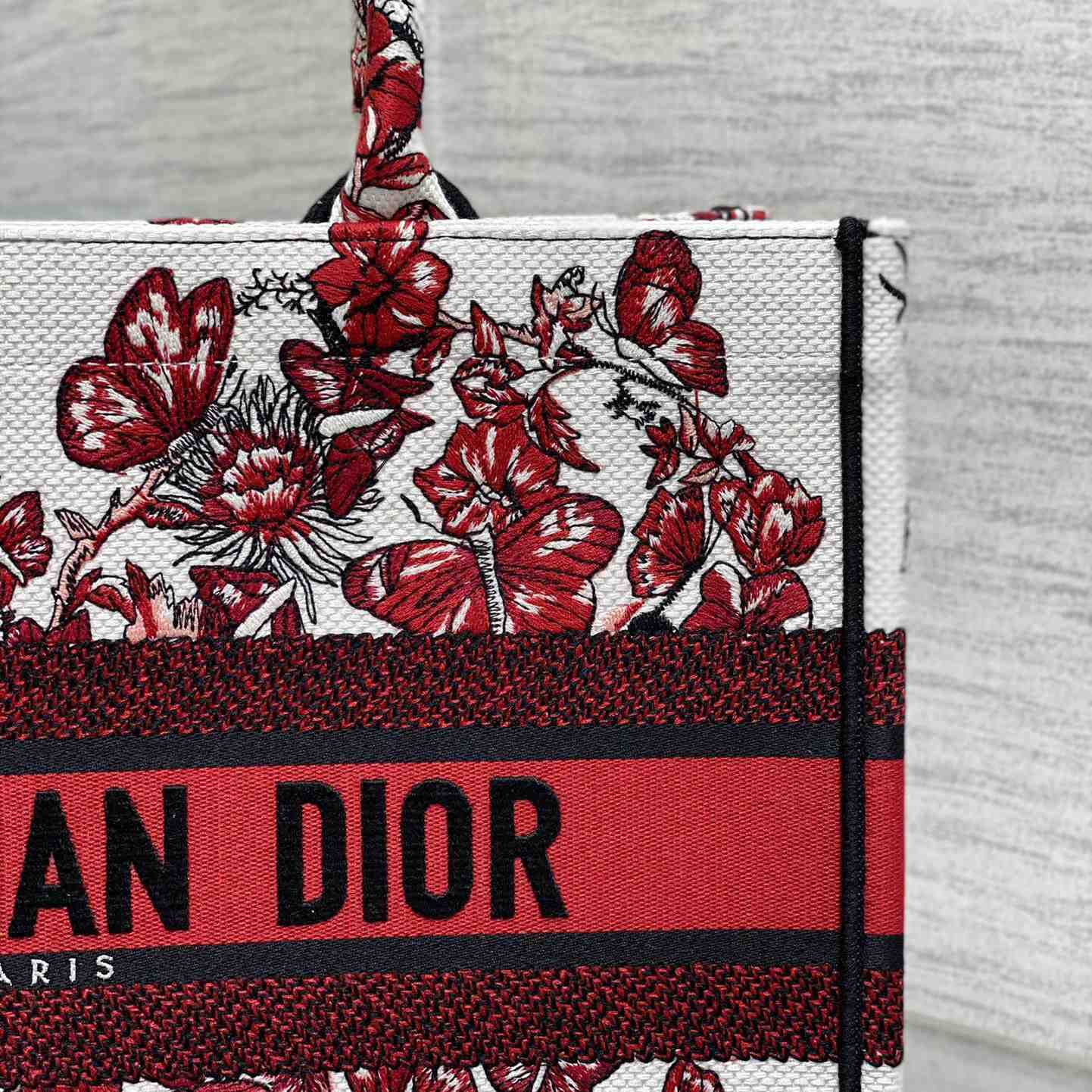 Dior Medium Dior Book Tote - DesignerGu