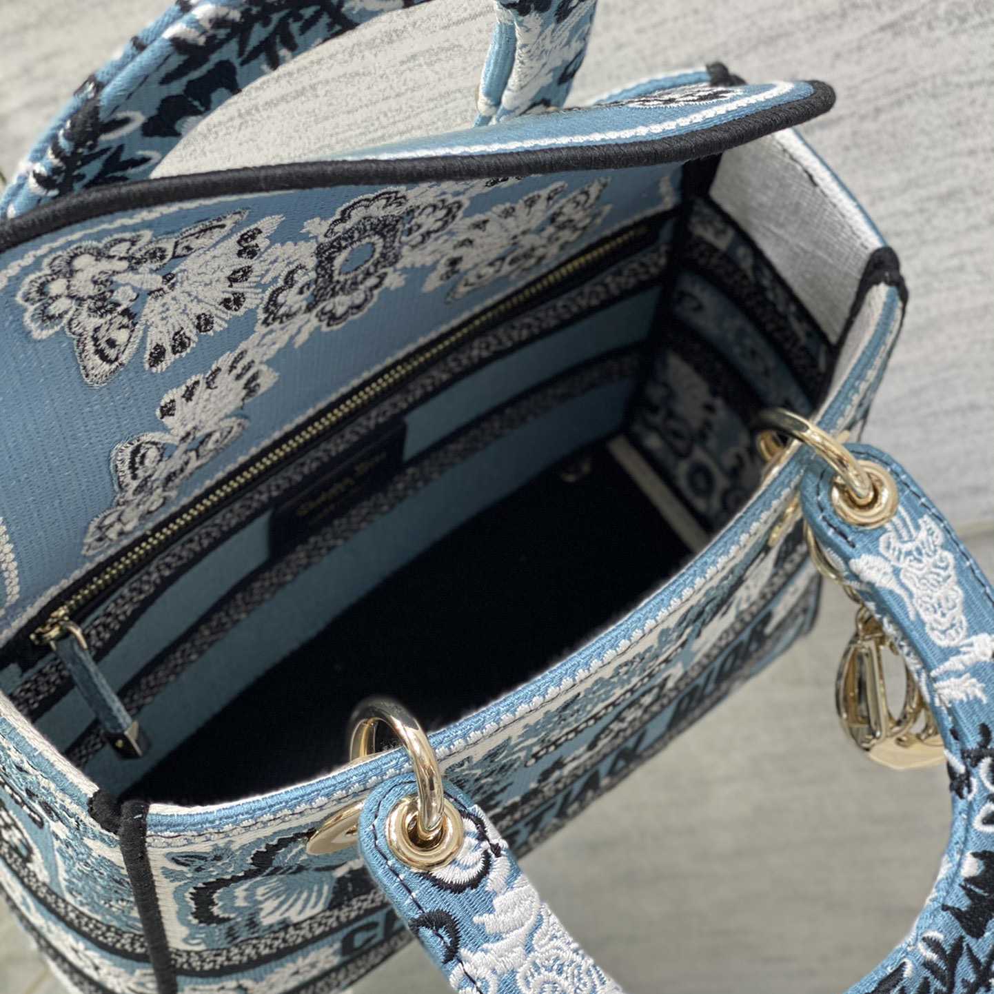 Dior Medium Lady D-Lite Bag - 