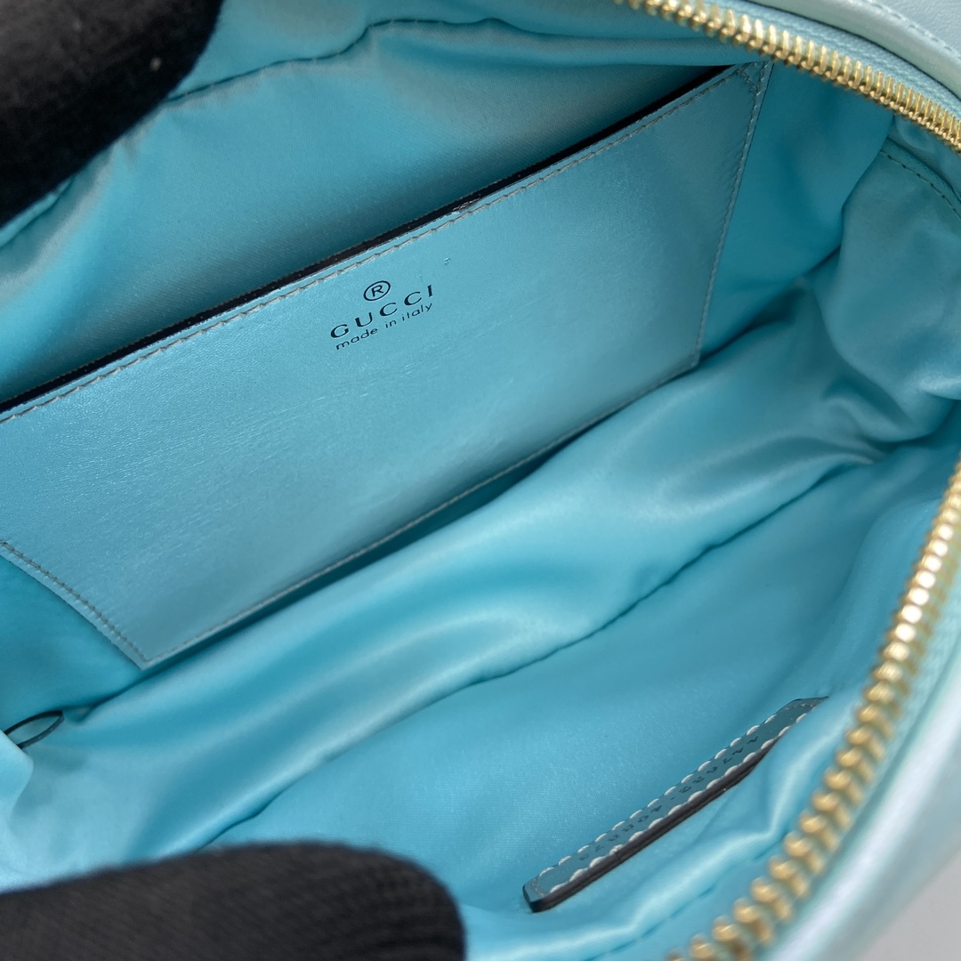 Gucci GG Marmont Small Shoulder Bag - 
