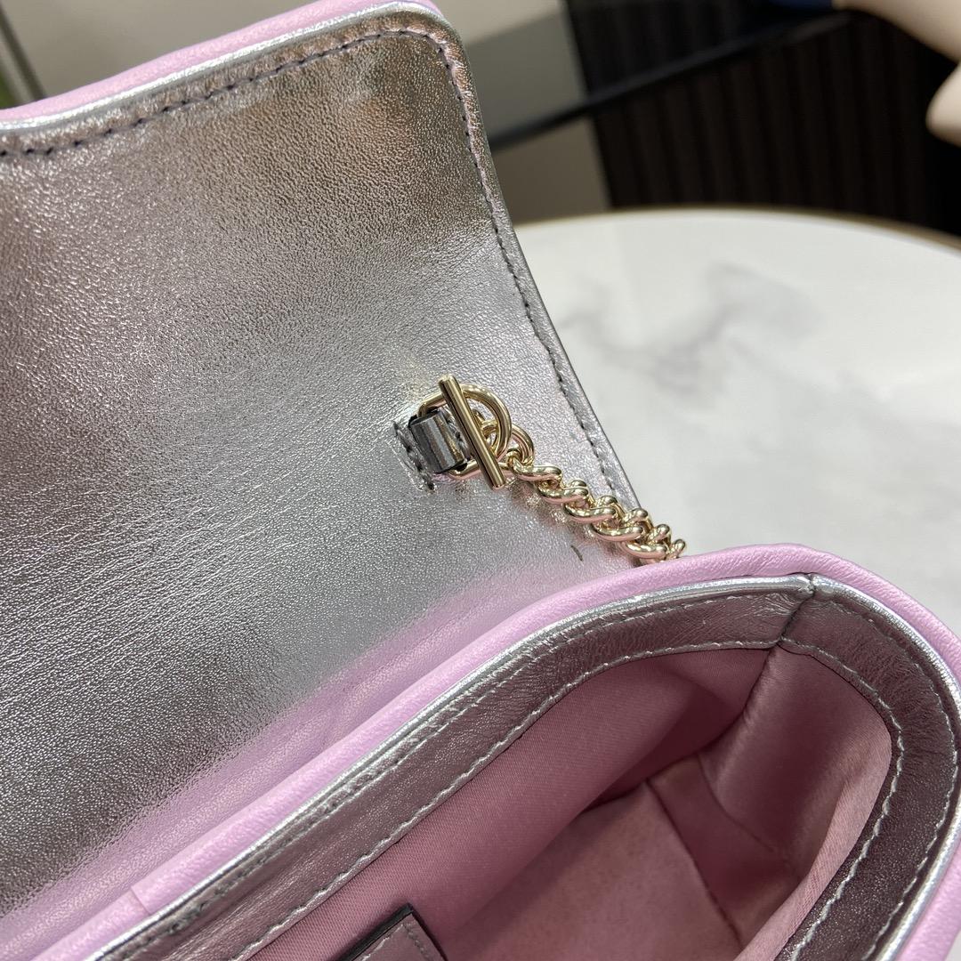 Gucci GG Marmont Super Mini Bag - 