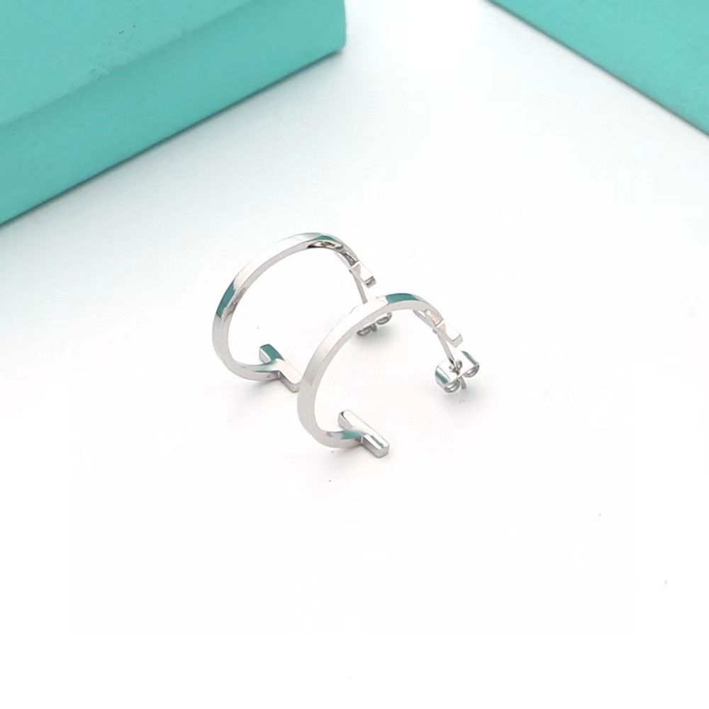 Tiffany&CO Hoop Earrings - 