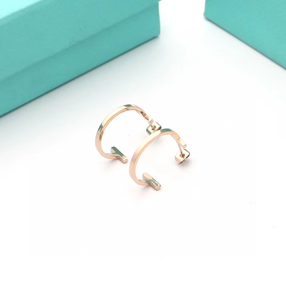 Tiffany&CO Hoop Earrings - 