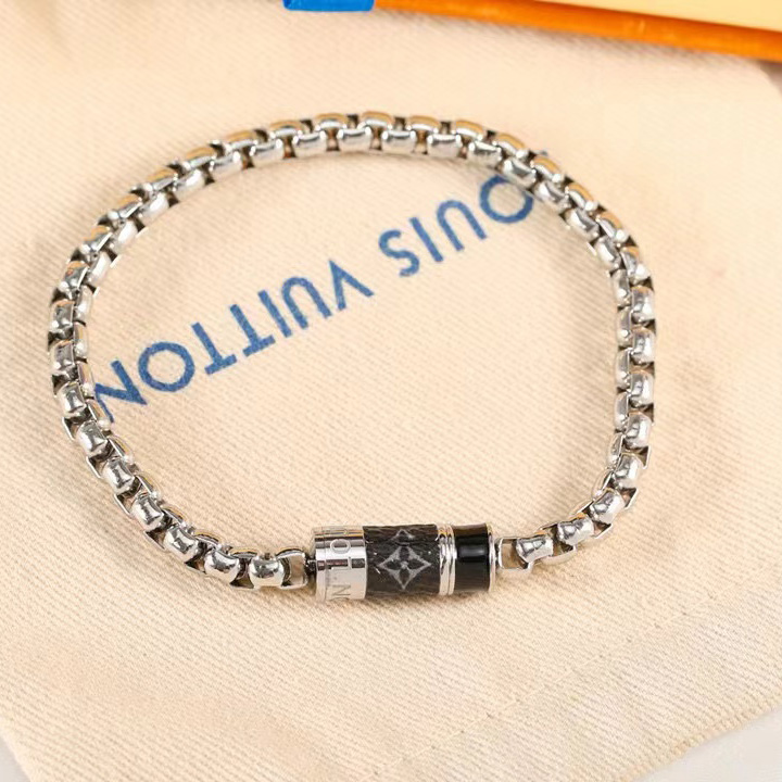 Louis Vuitton Monogram Chain Bracelet     M63107 - 