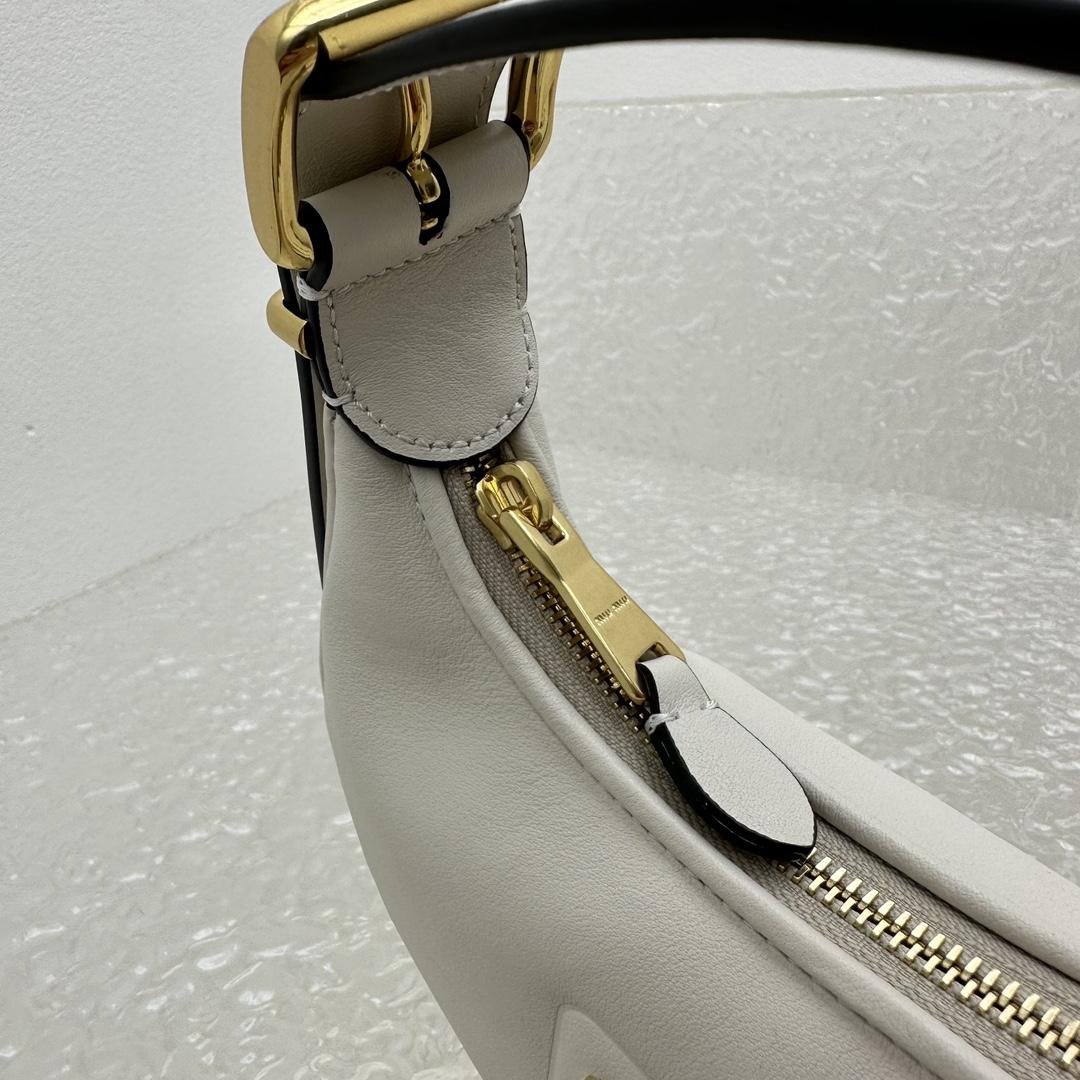 Miu Miu Leather Hobo Bag - 