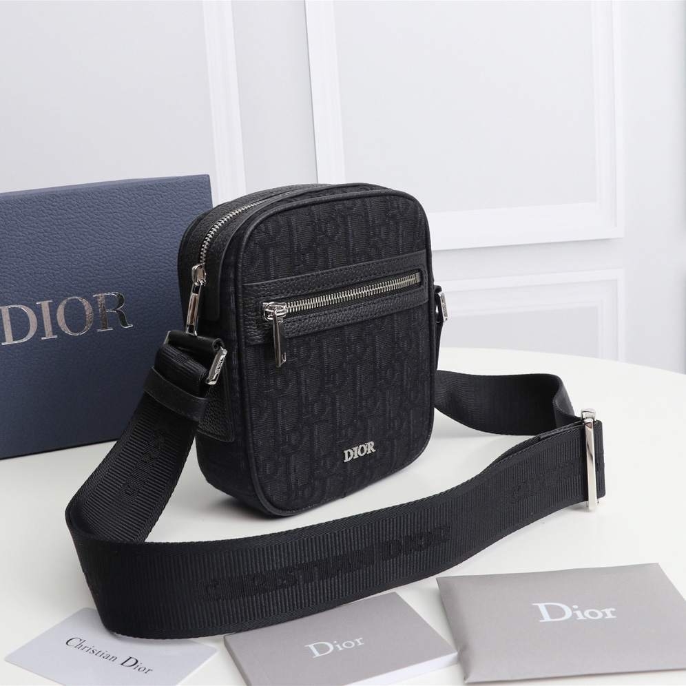 Dior Obique Messengers Bag(14.5- 18-6cm)  - 