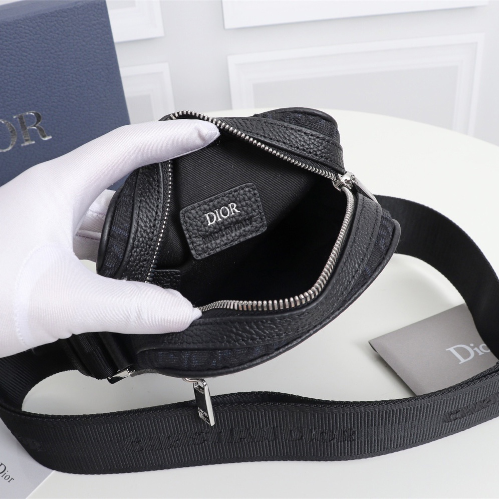 Dior Obique Messengers Bag(14.5- 18-6cm)  - 