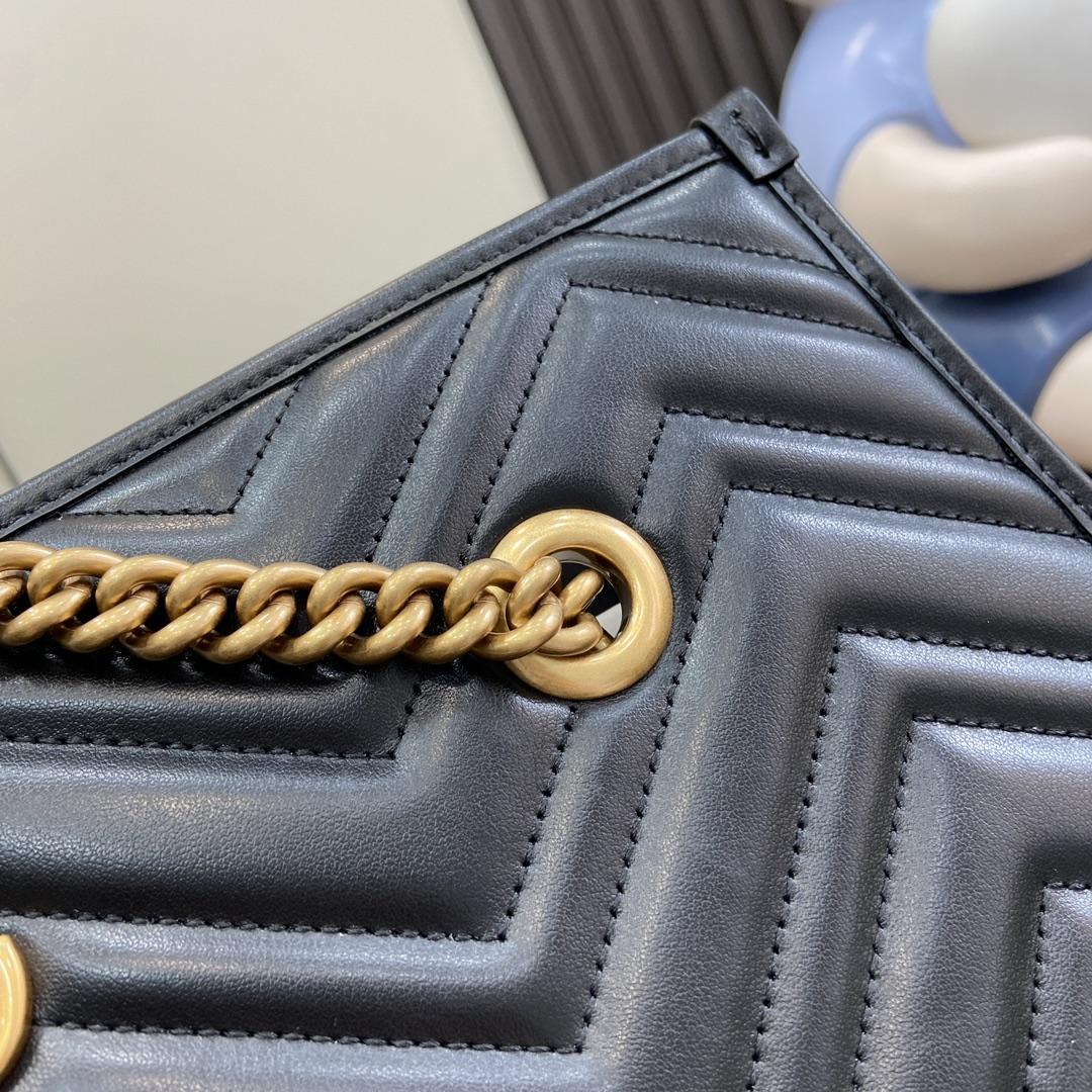 Gucci GG Marmont Medium Tote  - 
