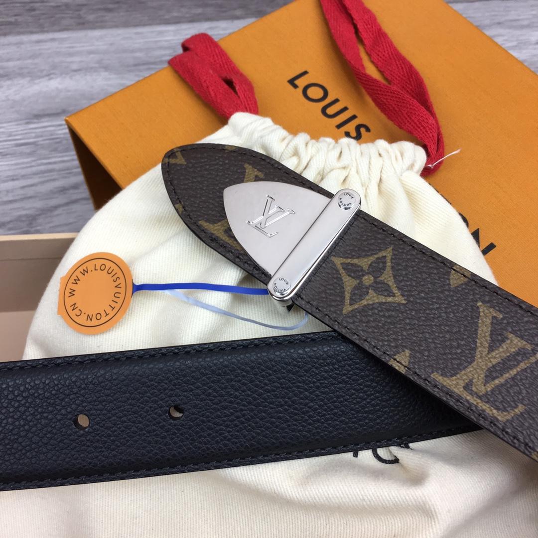 Louis Vuitton LV Trunk 35mm Reversible Belt - 