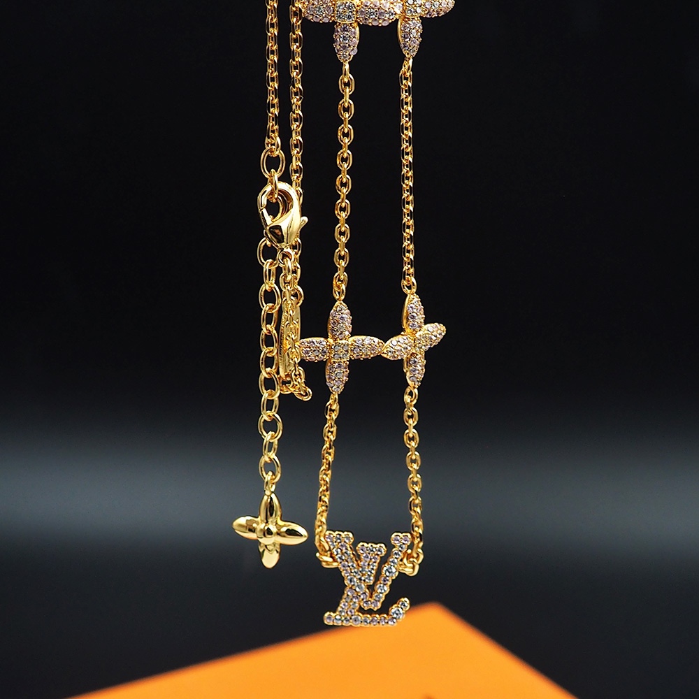 Louis Vuitton LV Iconic Tresor Necklace     M01480 - 