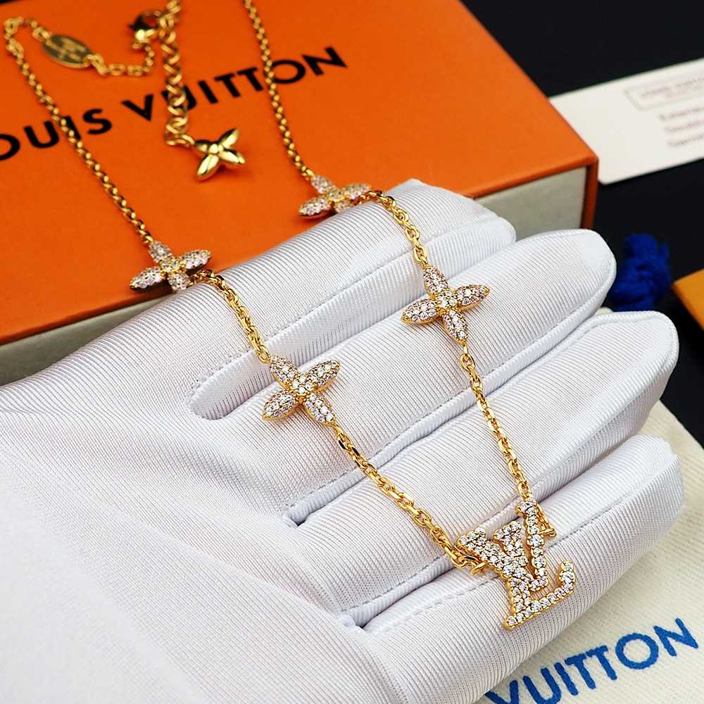 Louis Vuitton LV Iconic Tresor Necklace     M01480 - 