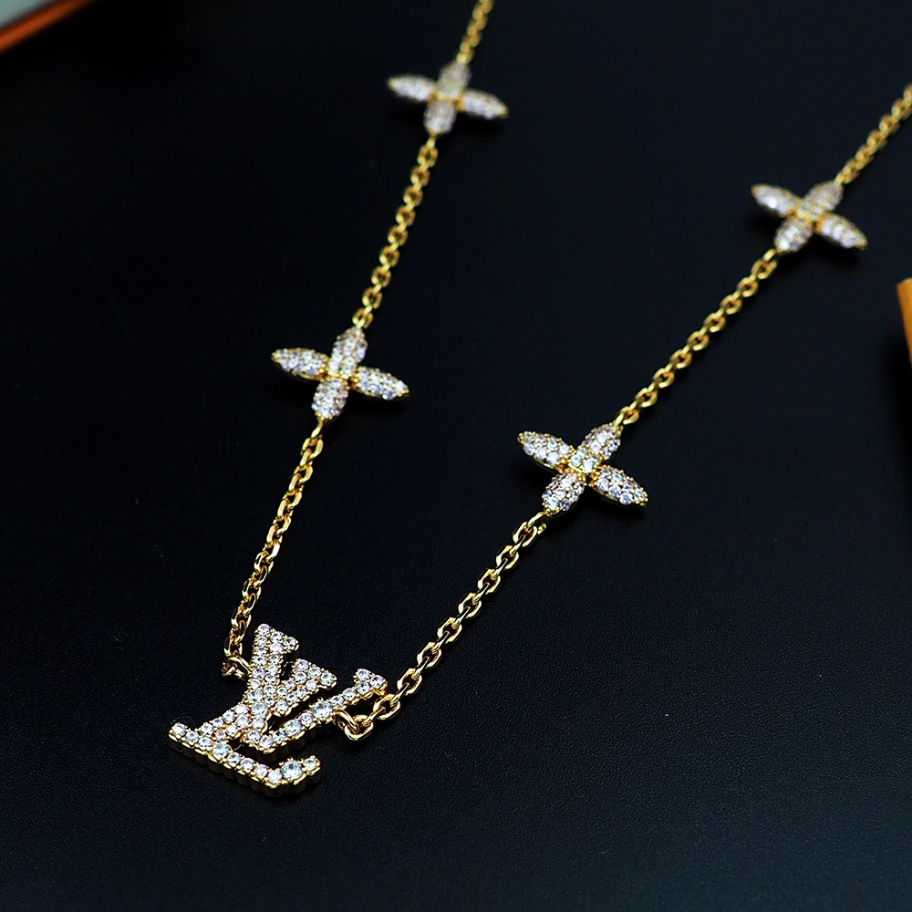 Louis Vuitton LV Iconic Tresor Necklace     M01480 - 