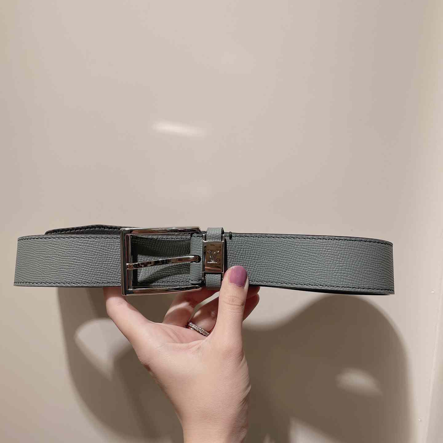 Louis Vuitton LV City Pin 35mm Belt   M0587T - 