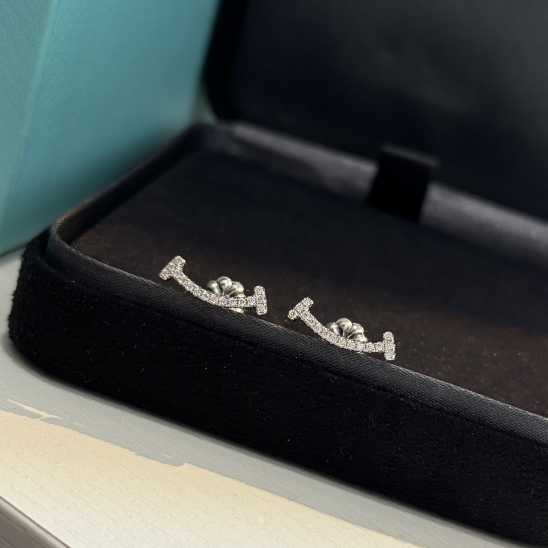 Tiffany & Co. Smile Earrings - 