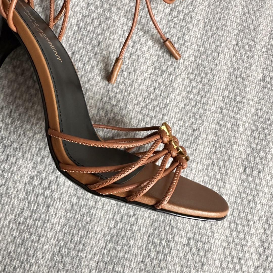 Saint Laurent Babylone Sandals In Smooth Leather - 
